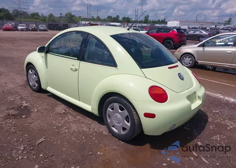 2001 Volkswagen New Beetle Gls из США, поврежденный, VIN 3VWCB21C61M475322